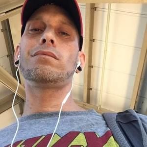 Meet your Posher, Dennis